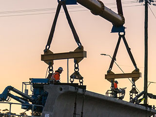 Cronstruction site with crane